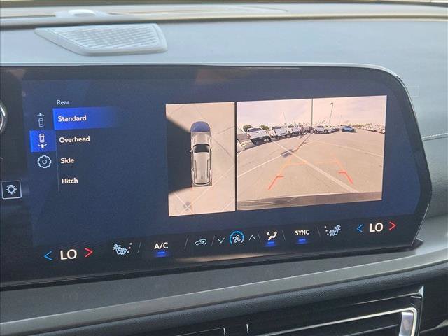 New 2026 Chevrolet Traverse LT w/ Enhanced Driving Package FWD image 13
