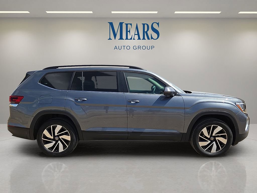 Used 2025 Volkswagen Atlas SE FWD image 6