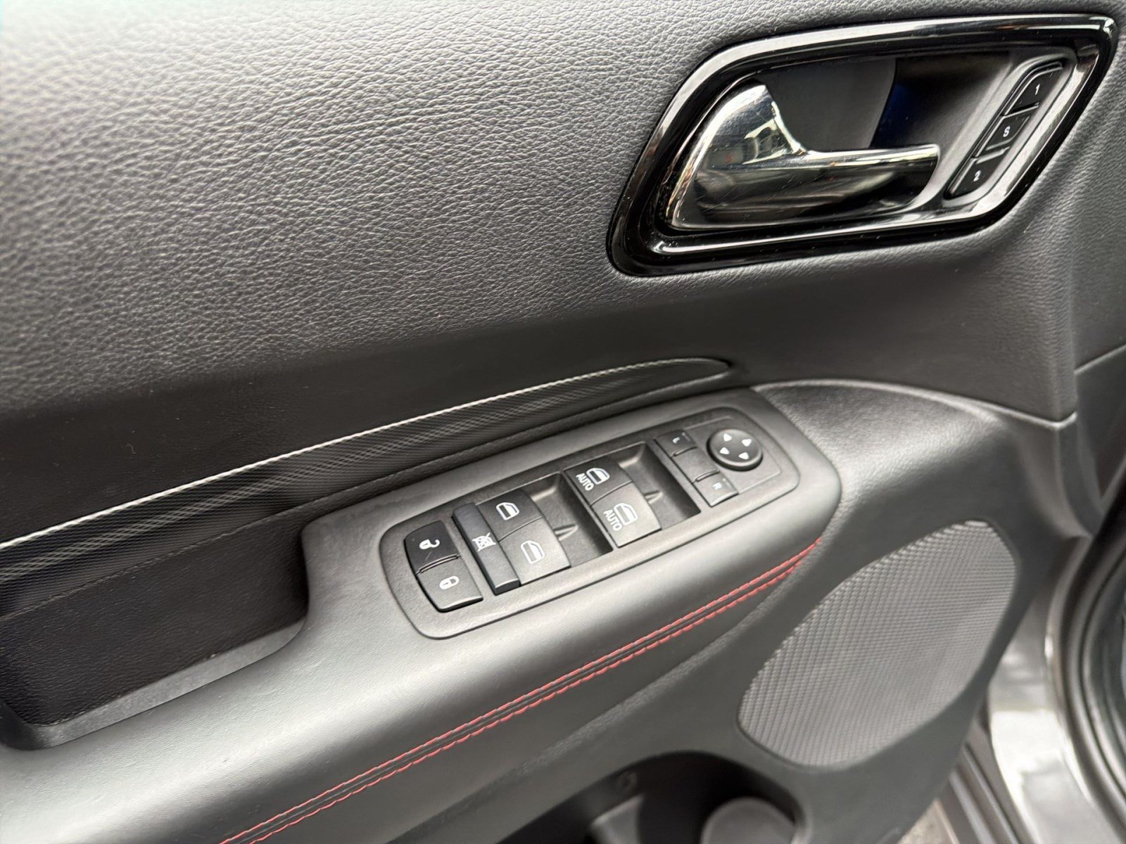 Used 2024 Dodge Durango GT AWD/4WD image 15