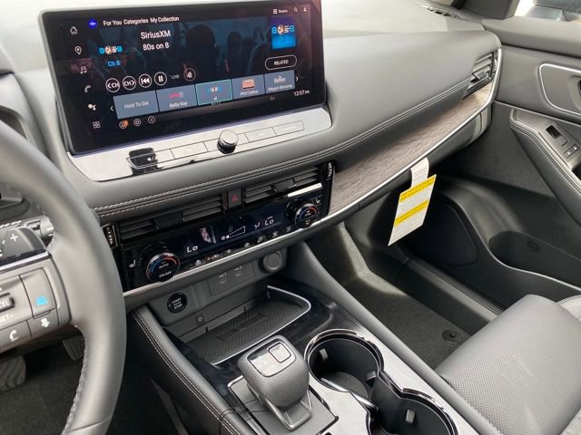 New 2026 Nissan Rogue Platinum image 17