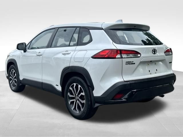 Used 2023 Toyota Corolla Cross AWD Hybrid image 3