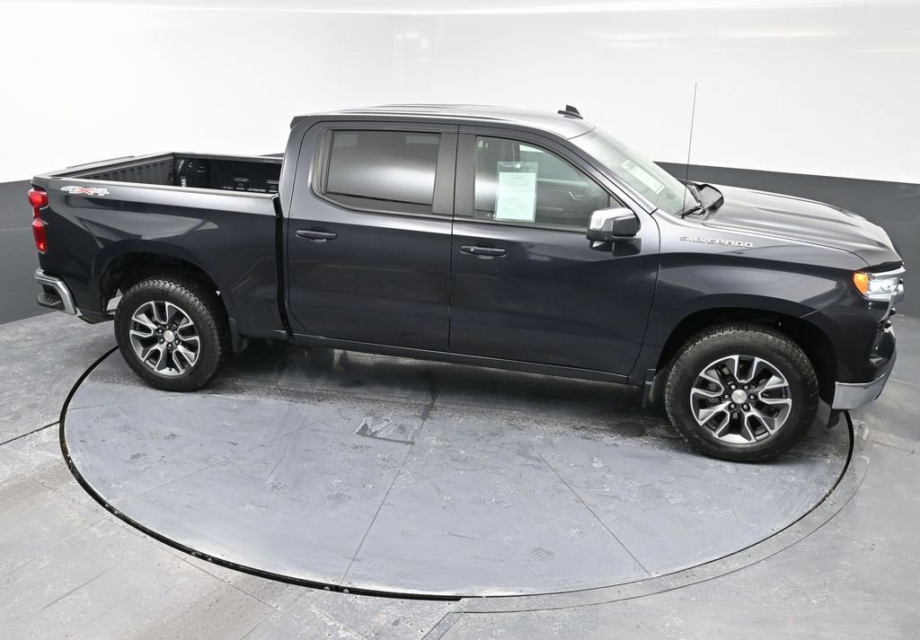 Used 2024 Chevrolet Silverado 1500 LT image 47