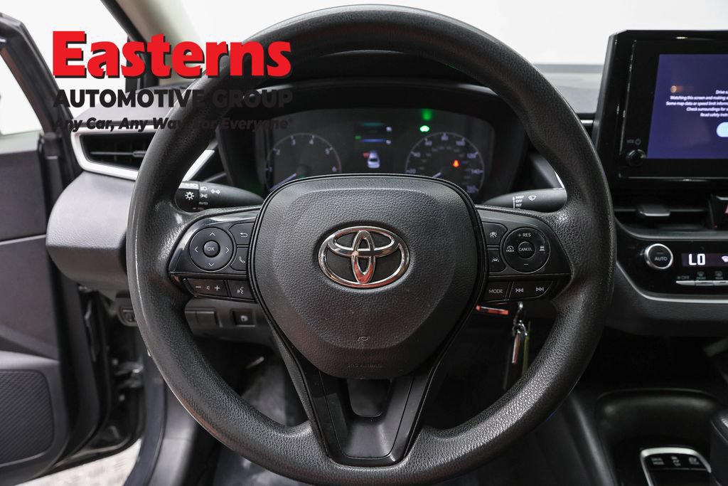 Used 2023 Toyota Corolla LE FWD image 10