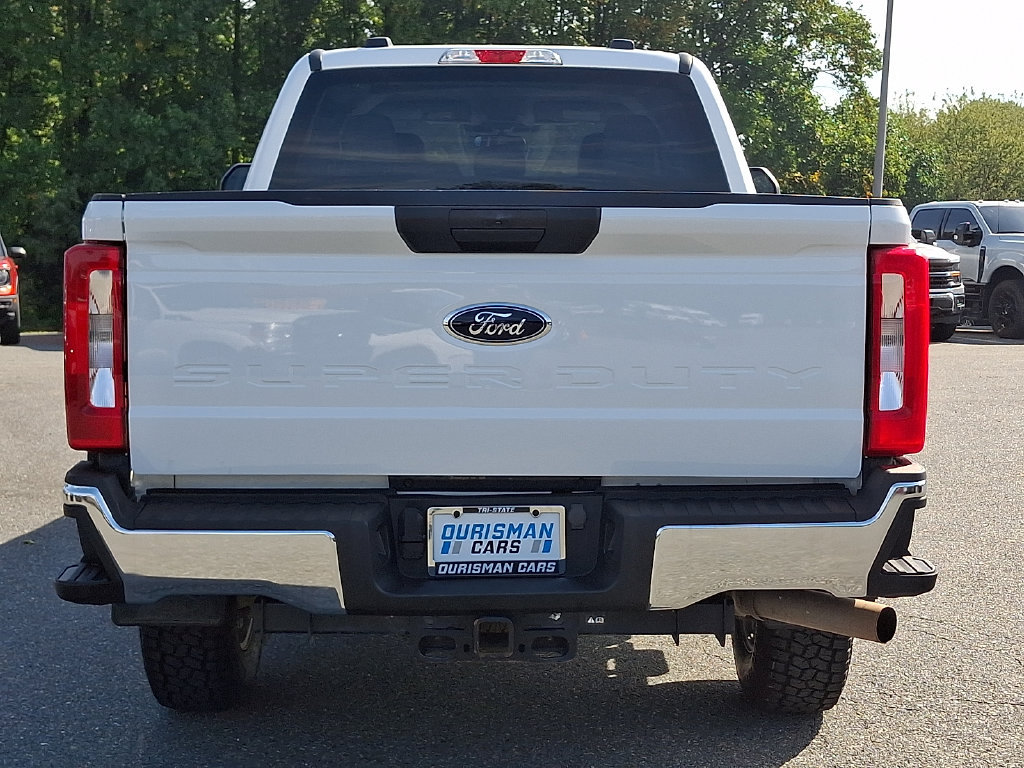 Used 2024 Ford F250 XLT w/ FX4 Off-Road Package AWD/4WD image 5