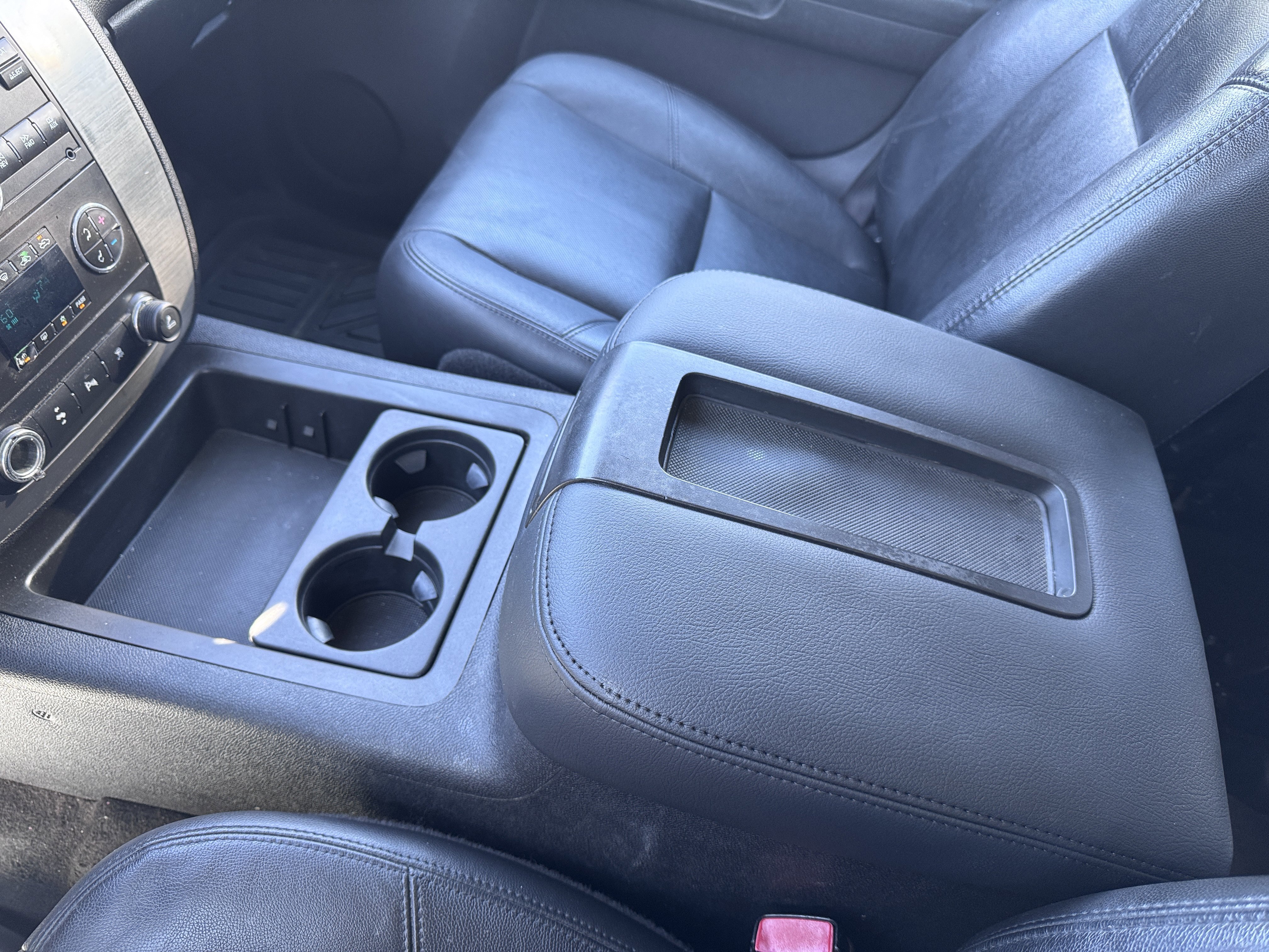 Used 2007 Chevrolet Avalanche LT w/ LT Preferred Equipment Group AWD/4WD image 26