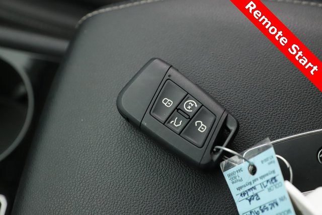 Used 2021 Volkswagen Atlas SEL image 3