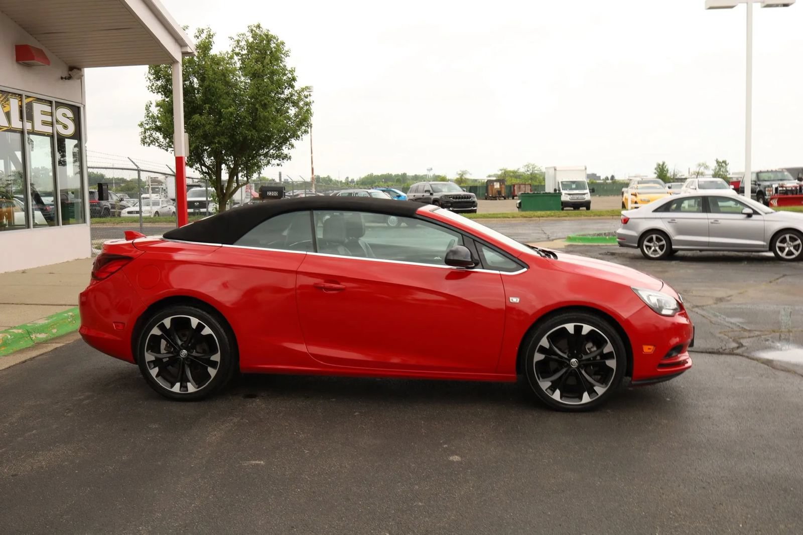 Used 2017 Buick Cascada Sport Touring FWD image 4