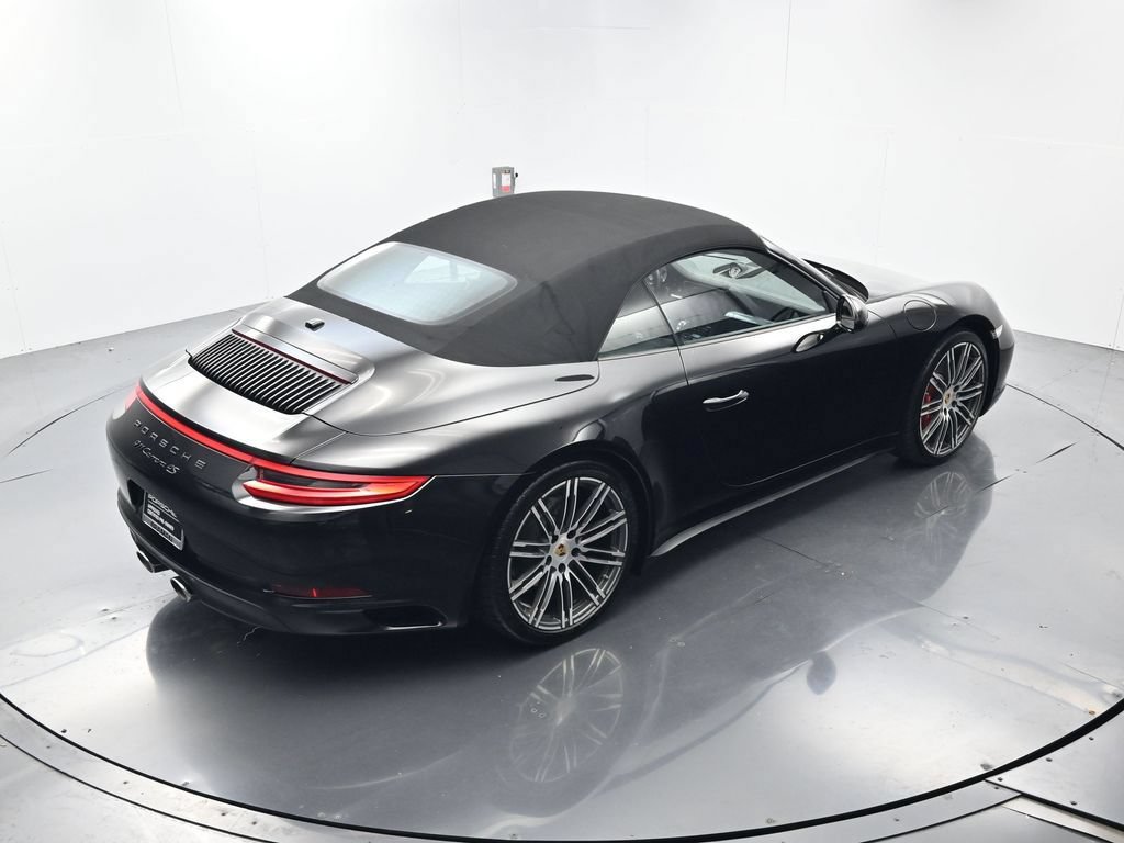 Certified 2019 Porsche 911 Carrera 4S AWD/4WD image 37
