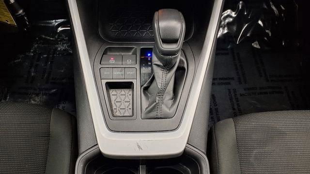 Used 2025 Toyota RAV4 LE image 26