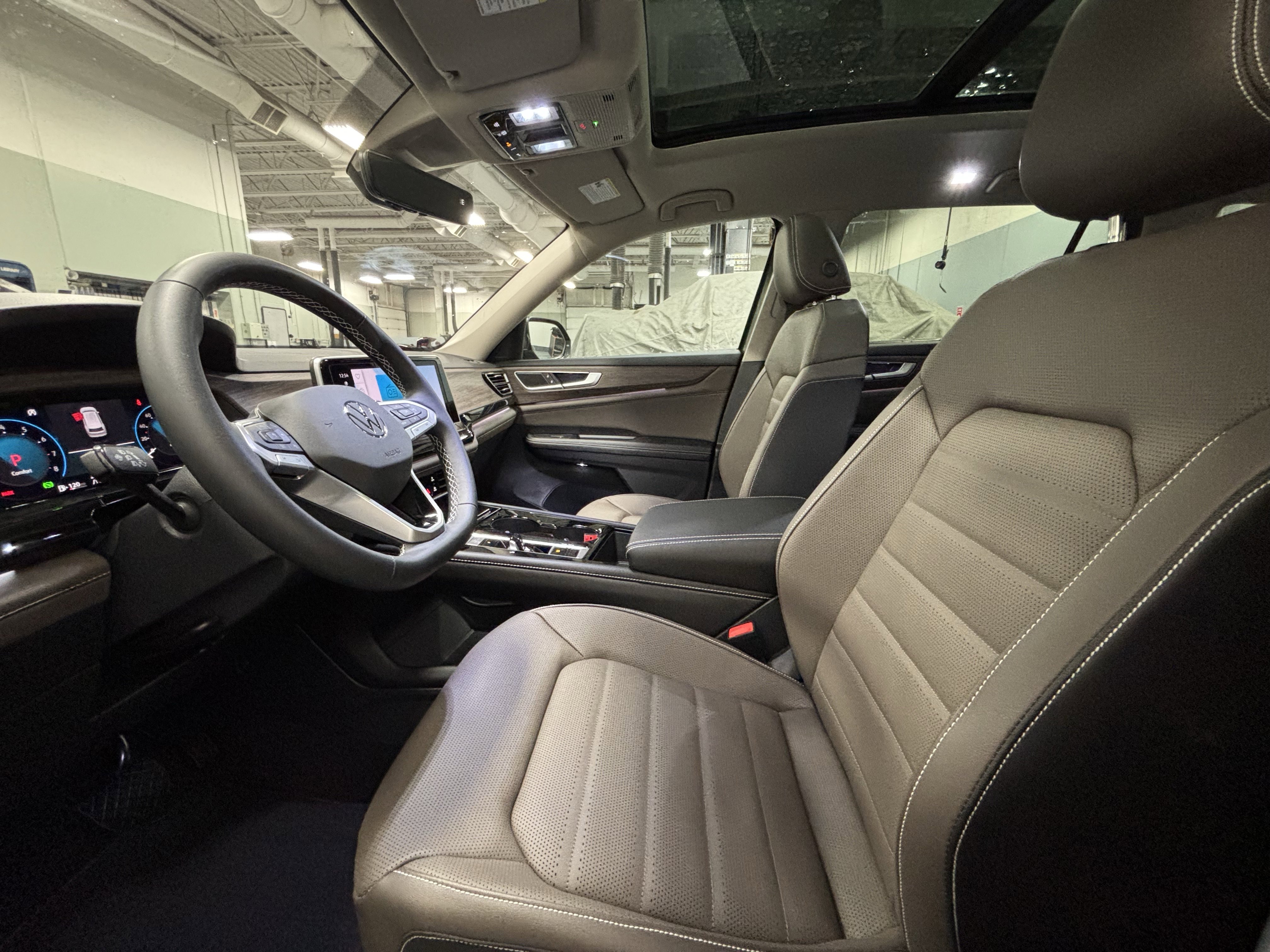 New 2026 Volkswagen Atlas SEL image 3