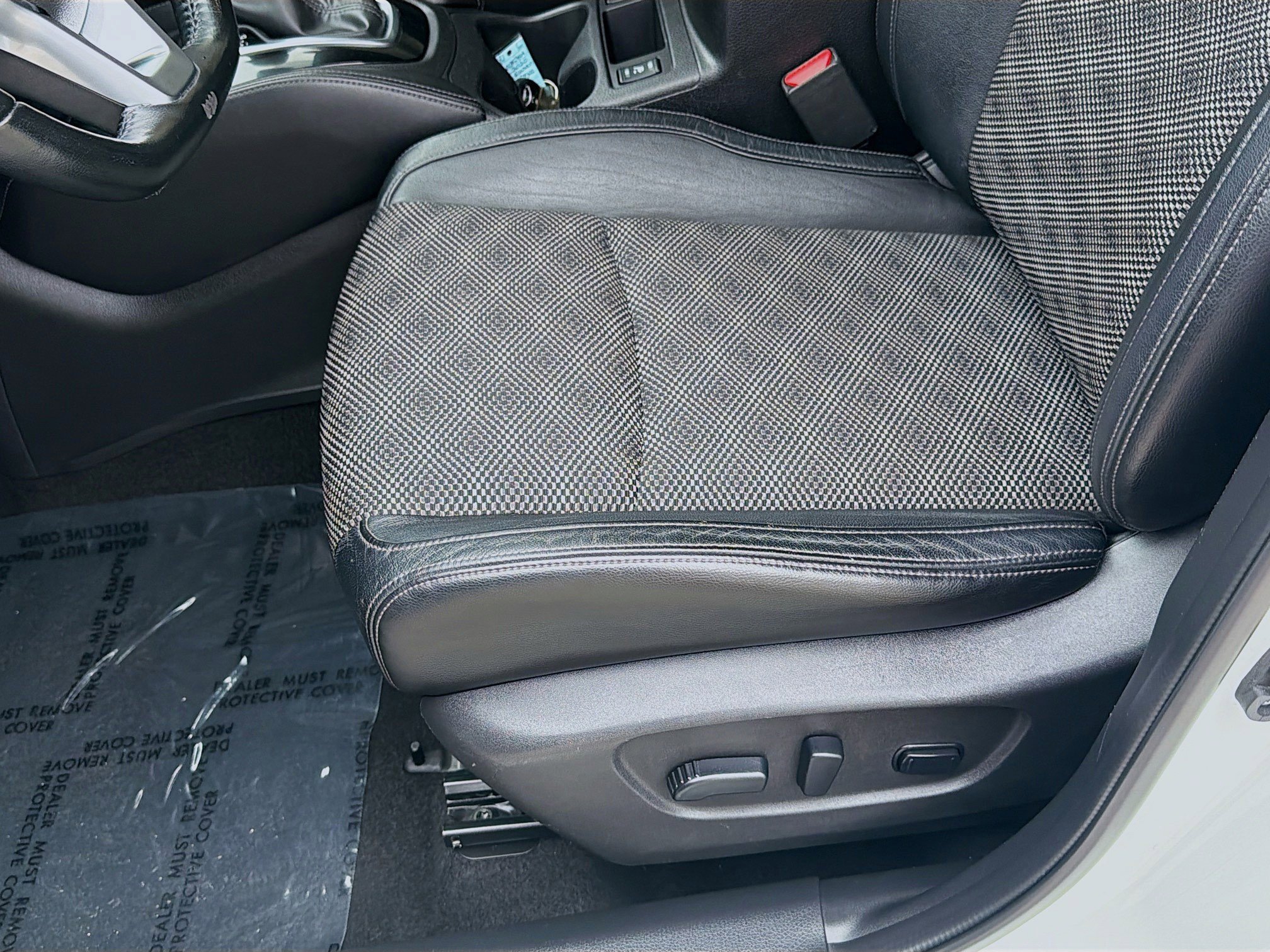 Used 2020 Nissan Rogue Sport SV w/ Technology Package image 17