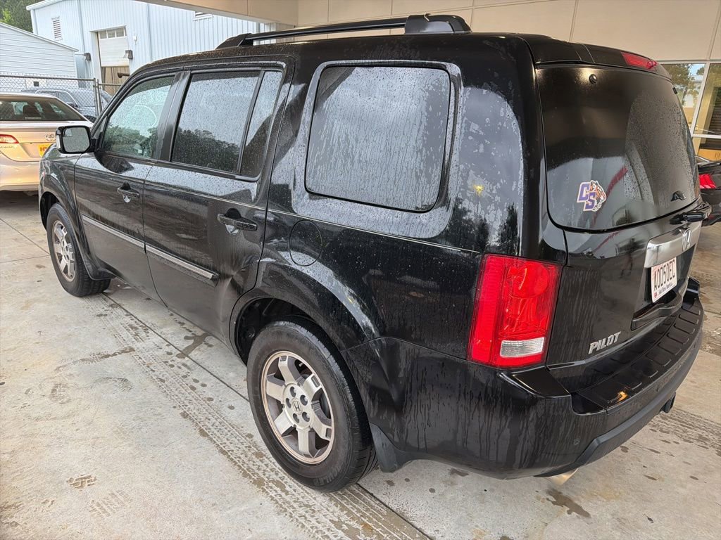 Used 2011 Honda Pilot Touring image 2