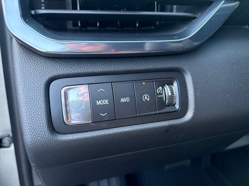 New 2026 GMC Acadia AT4 w/ Super Cruise Package AWD/4WD image 22