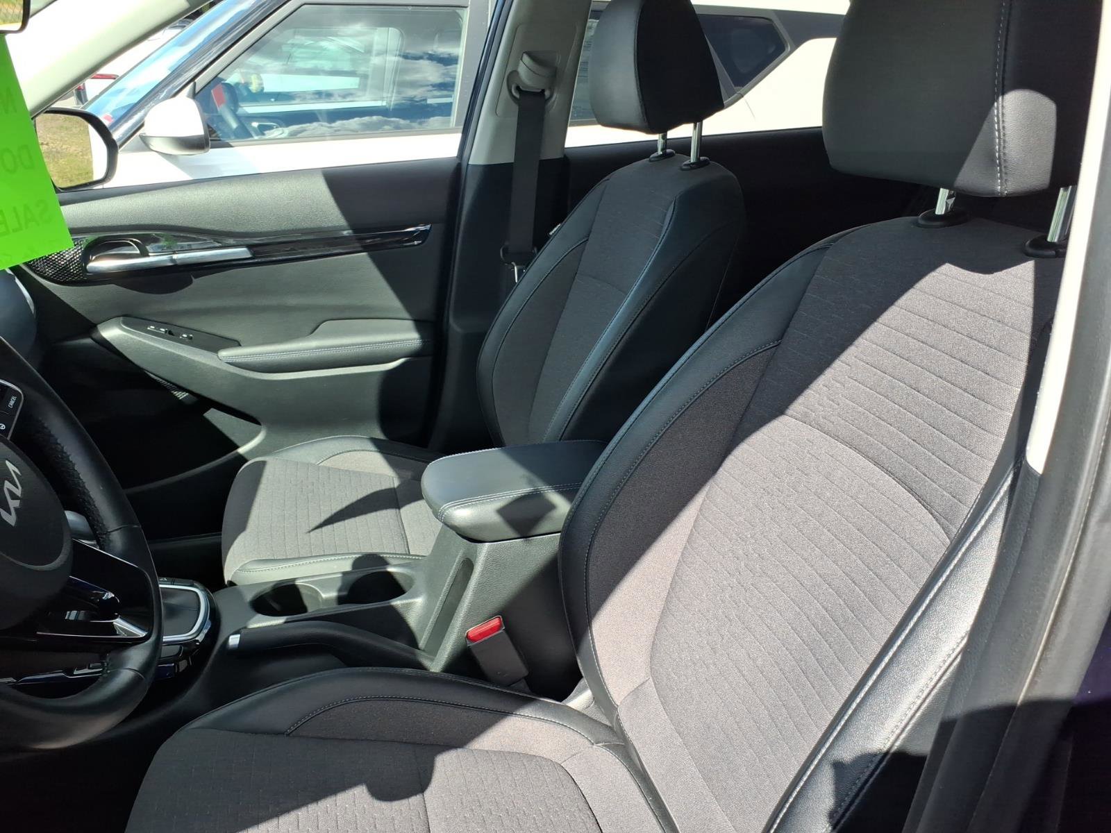 Used 2022 Kia Seltos Nightfall Edition AWD/4WD image 7