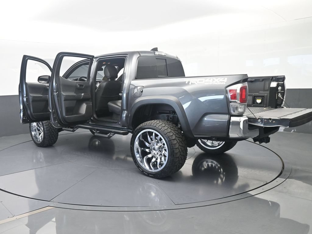 Used 2022 Toyota Tacoma TRD Off-Road AWD/4WD image 70