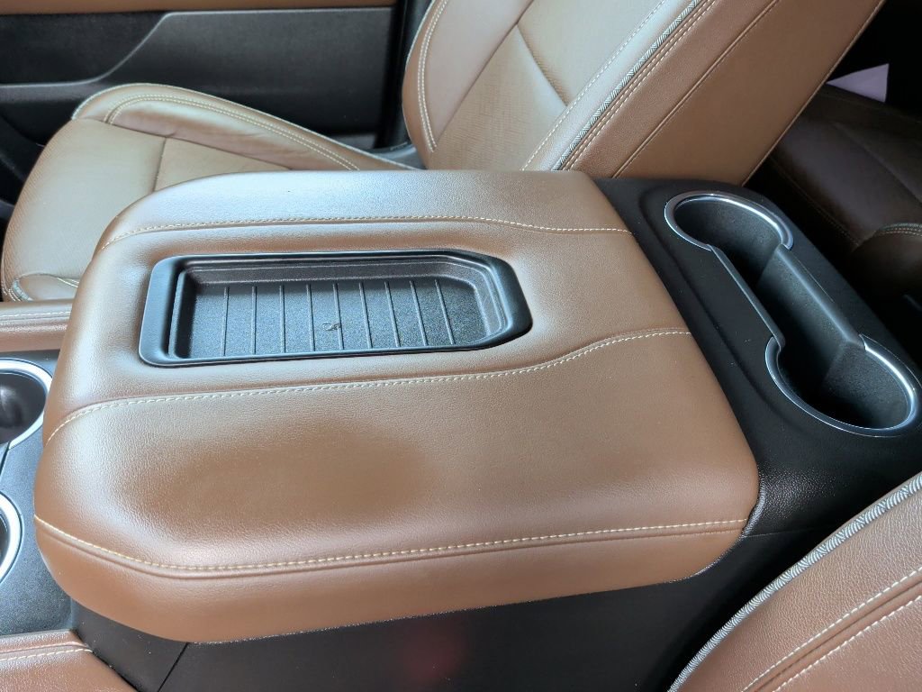 Used 2021 Chevrolet Tahoe High Country w/ Premium Package RWD image 35