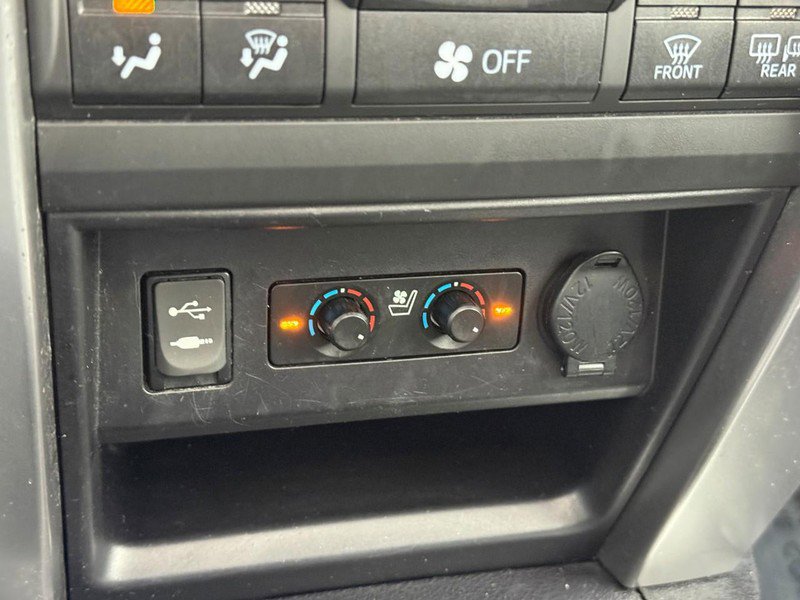 Used 2015 Toyota 4Runner Limited image 24