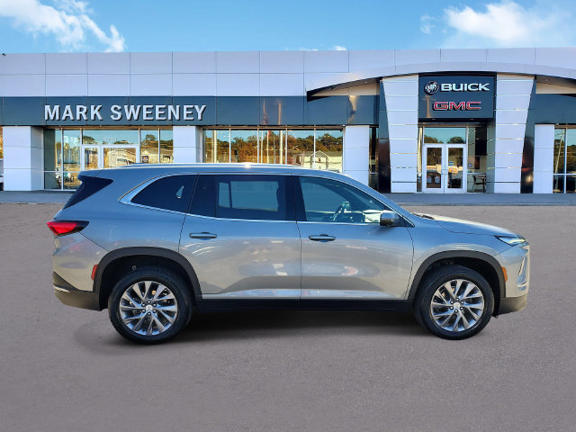 Used 2025 Buick Enclave Preferred FWD image 34