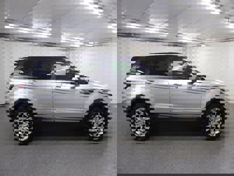 Used 2014 Land Rover Range Rover Evoque Pure Premium image 8