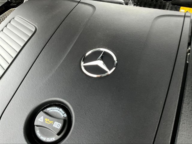 Used 2026 Mercedes-Benz GLC 300 4MATIC image 33