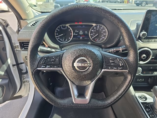 Used 2024 Nissan Sentra SV FWD image 16