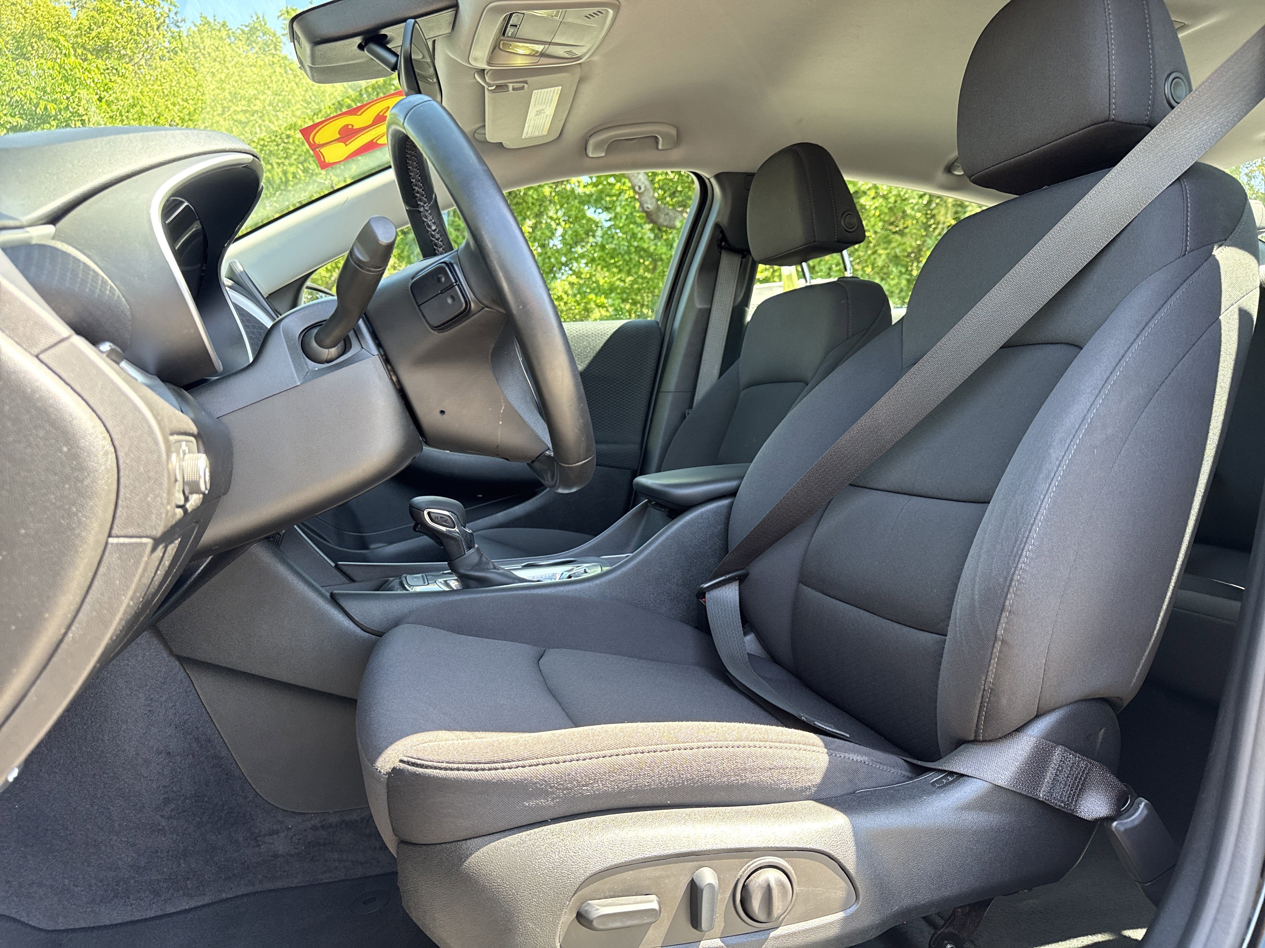 Used 2023 Chevrolet Malibu RS image 16