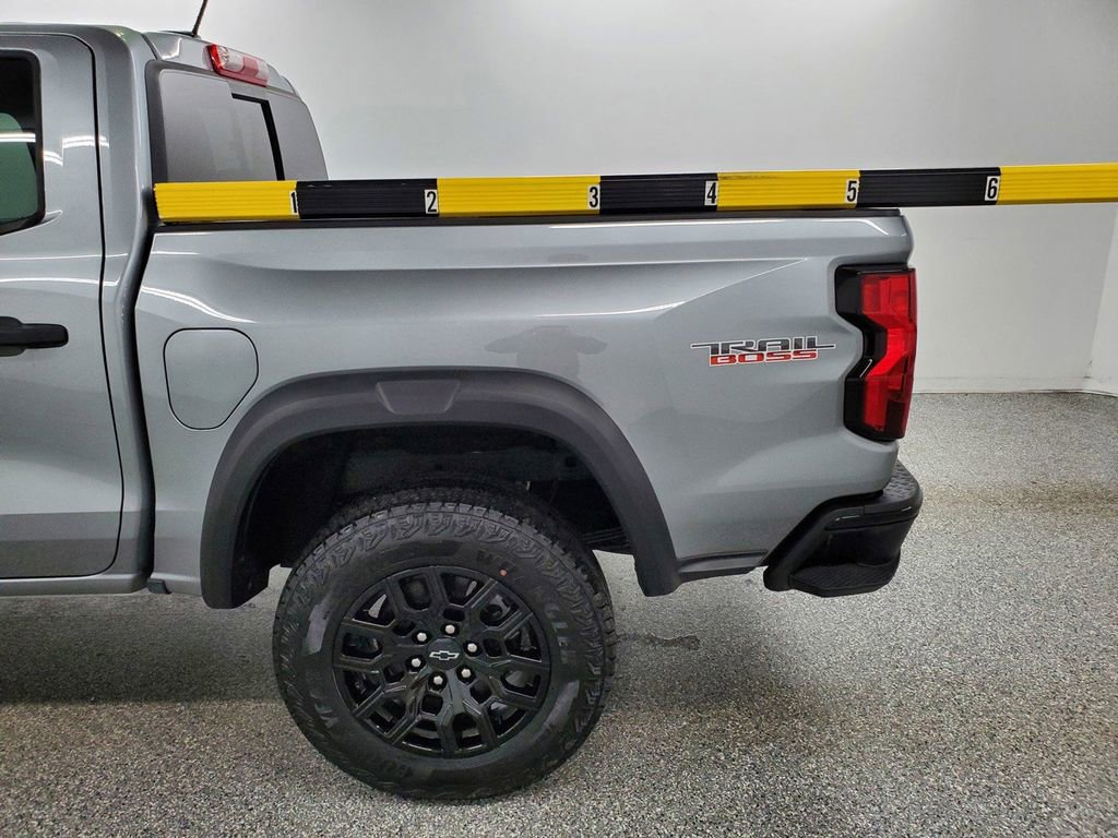 Used 2023 Chevrolet Colorado Trail Boss w/ Technology Package image 8