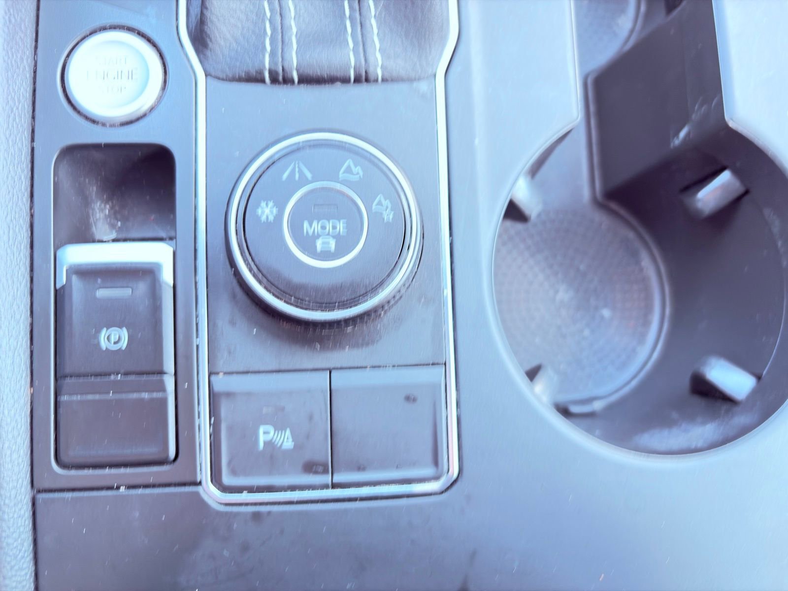 Used 2021 Volkswagen Atlas Cross Sport SE image 20