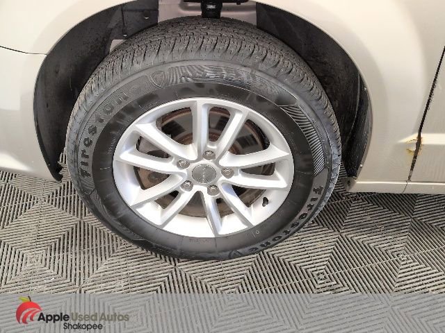 Used 2016 Dodge Grand Caravan SXT FWD image 47