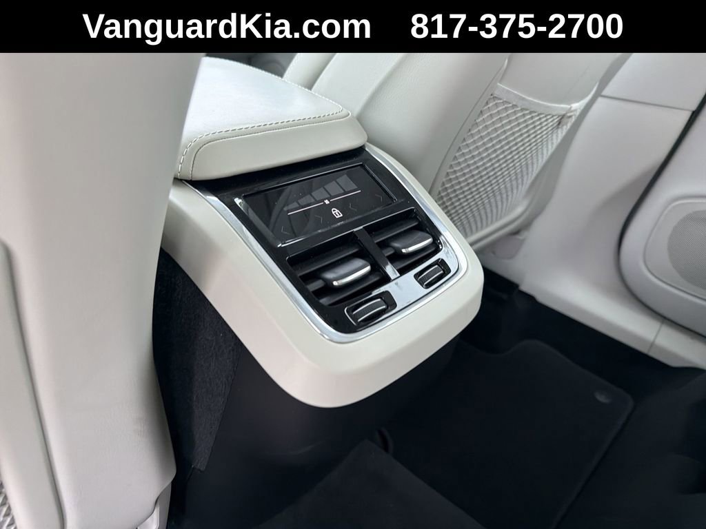 Used 2021 Volvo XC60 T5 Inscription w/ Advanced Package AWD/4WD image 25