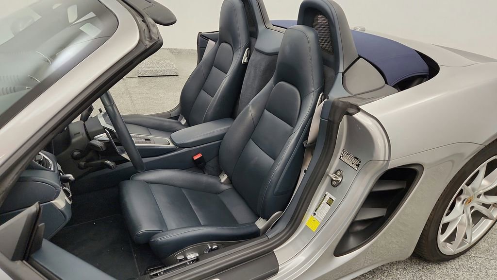 Used 2017 Porsche 718 Boxster S RWD image 24