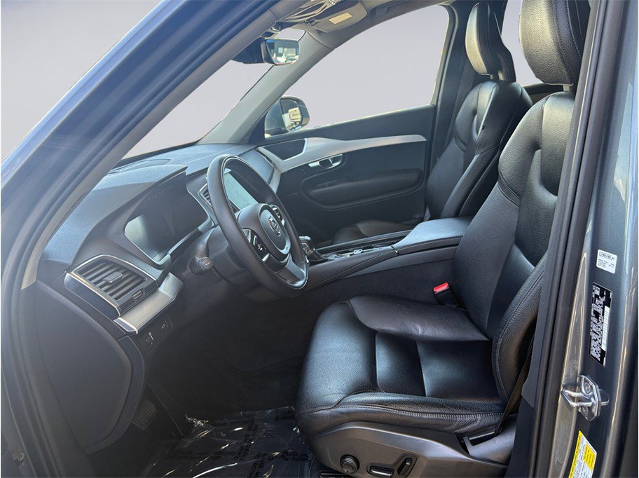 Used 2018 Volvo XC90 T5 Momentum w/ Convenience Package AWD/4WD image 10