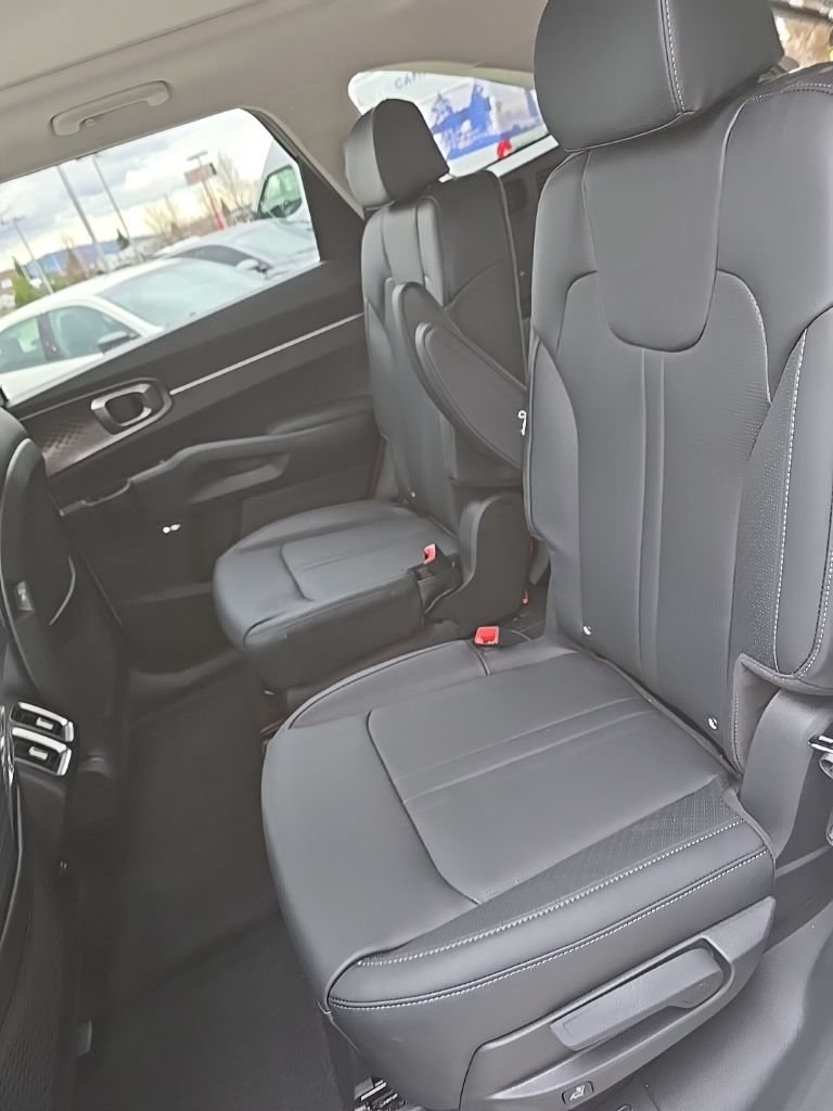 New 2026 Kia Sorento EX w/ EX Premium Package AWD/4WD image 14