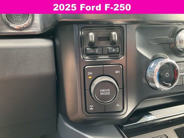 New 2025 Ford F250 Lariat w/ Lariat Ultimate Package image 30
