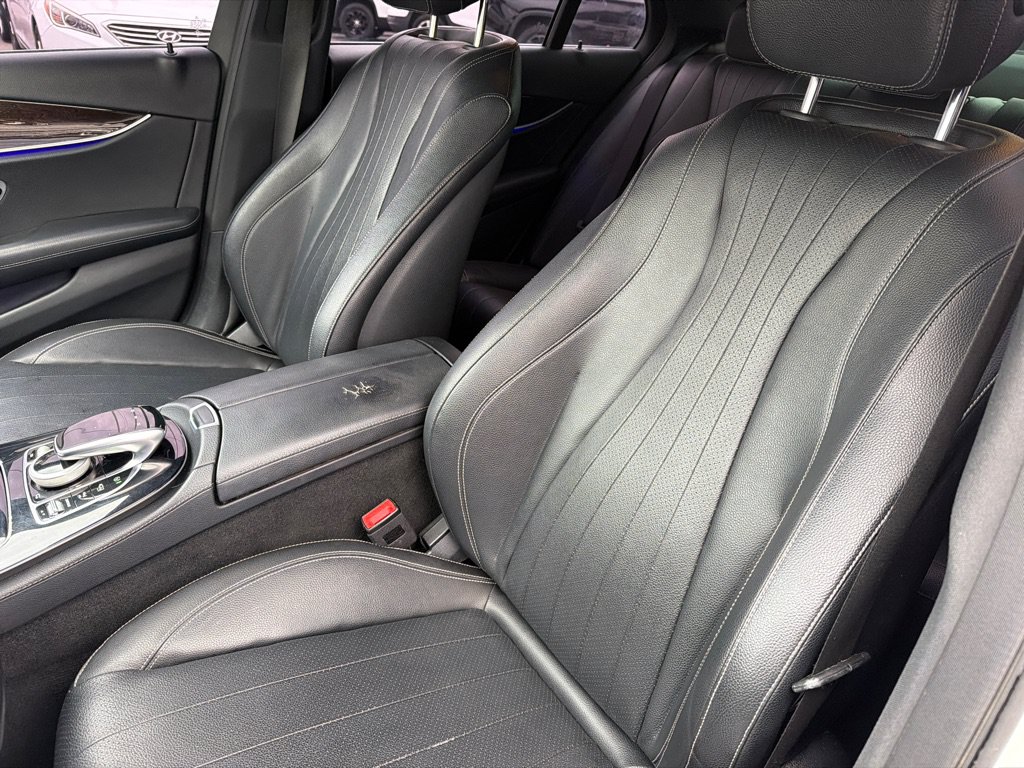 Used 2017 Mercedes-Benz E 300 4MATIC image 29