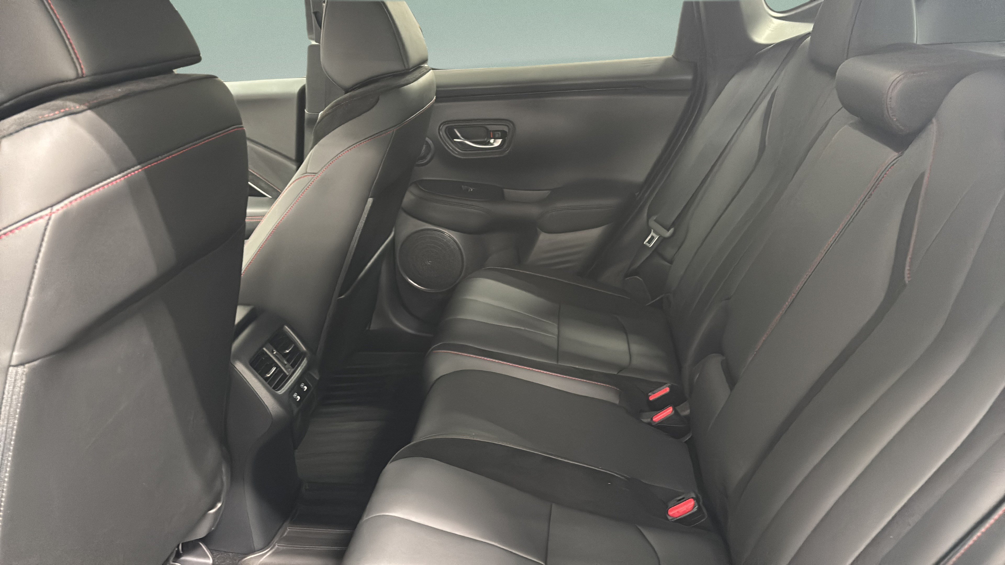 Used 2025 Acura ADX A-Spec FWD image 12