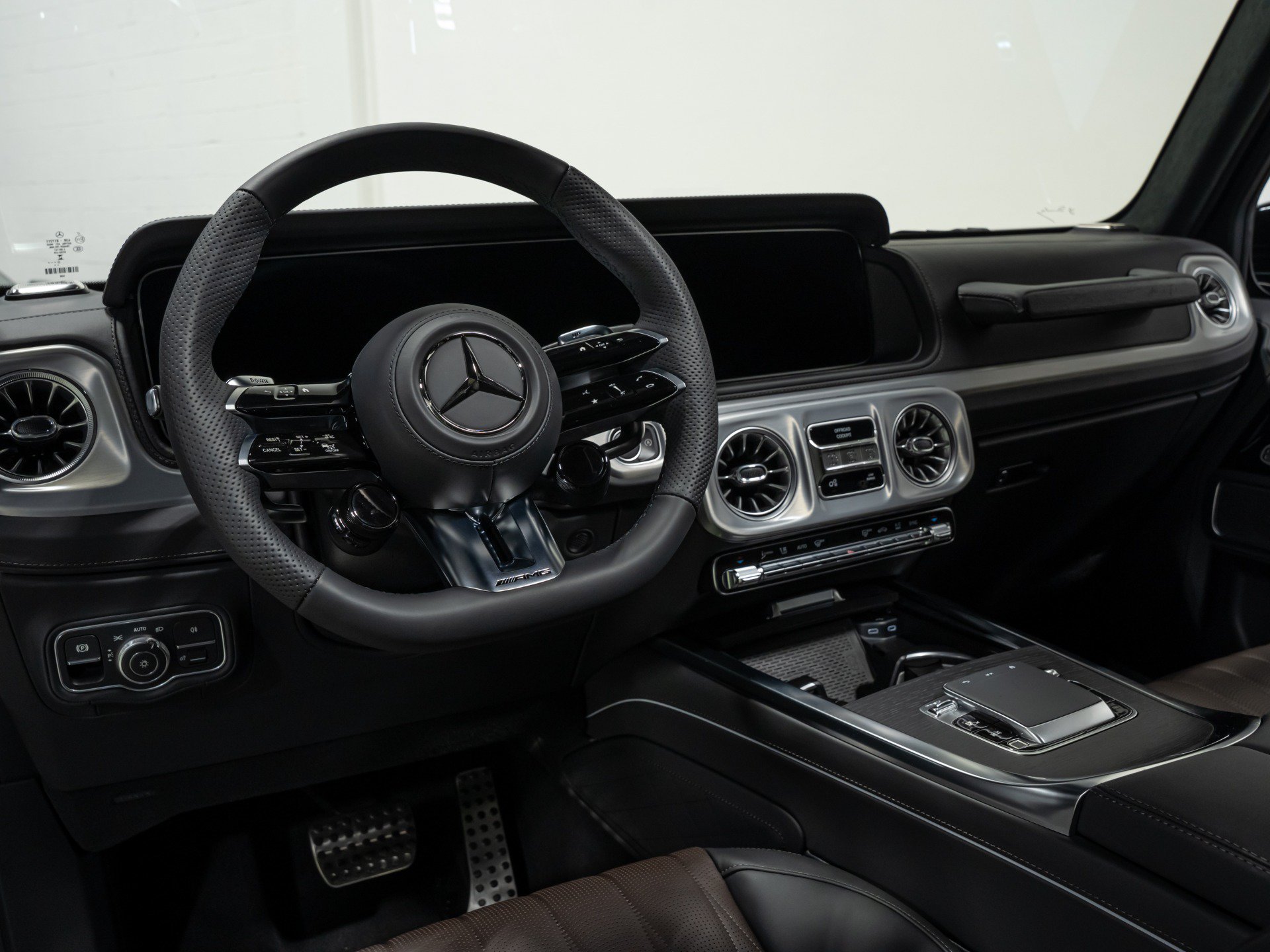 Used 2027 Mercedes-Benz G 63 AMG 4MATIC image 43
