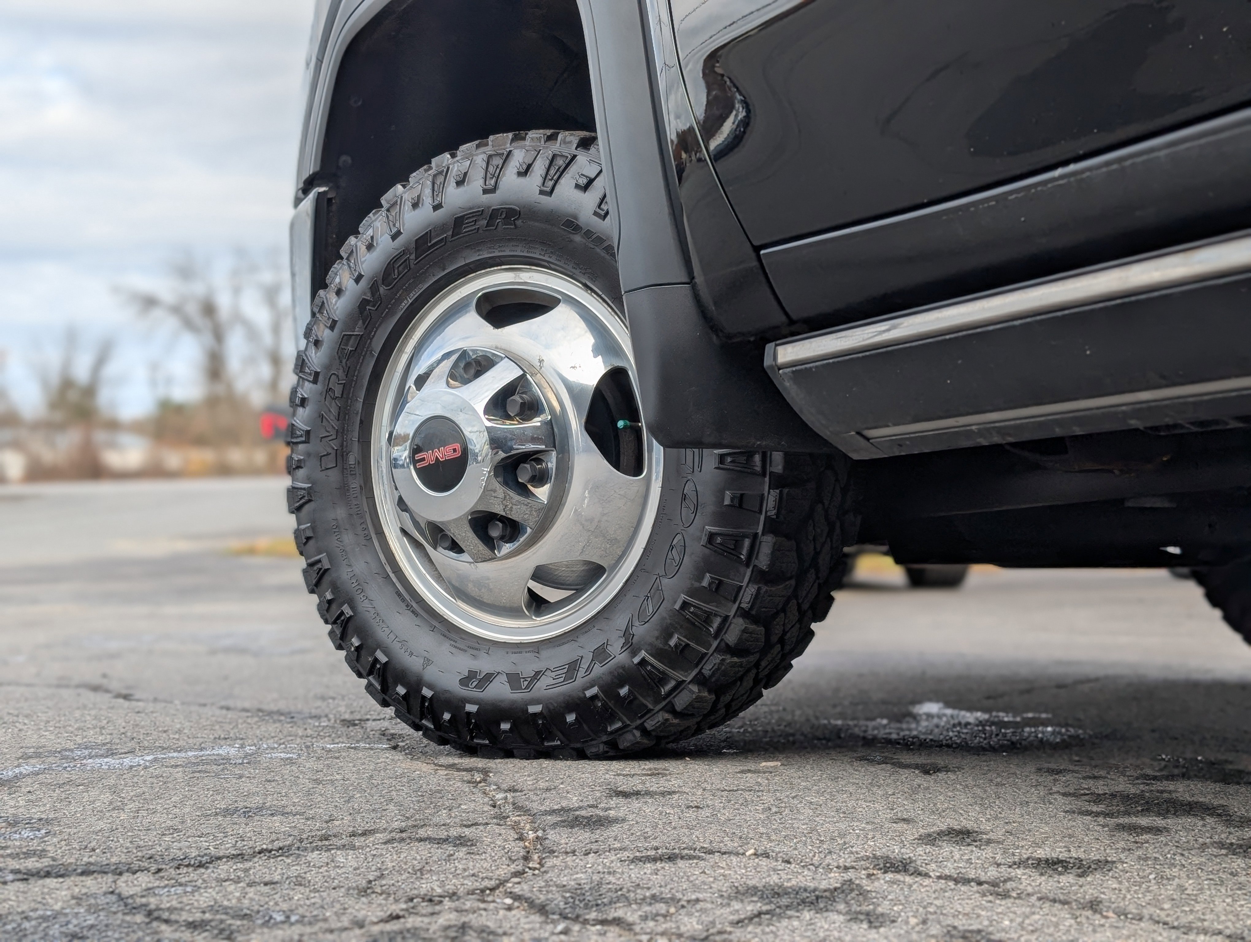 Used 2021 GMC Sierra 3500 Denali w/ Denali Ultimate Package image 8