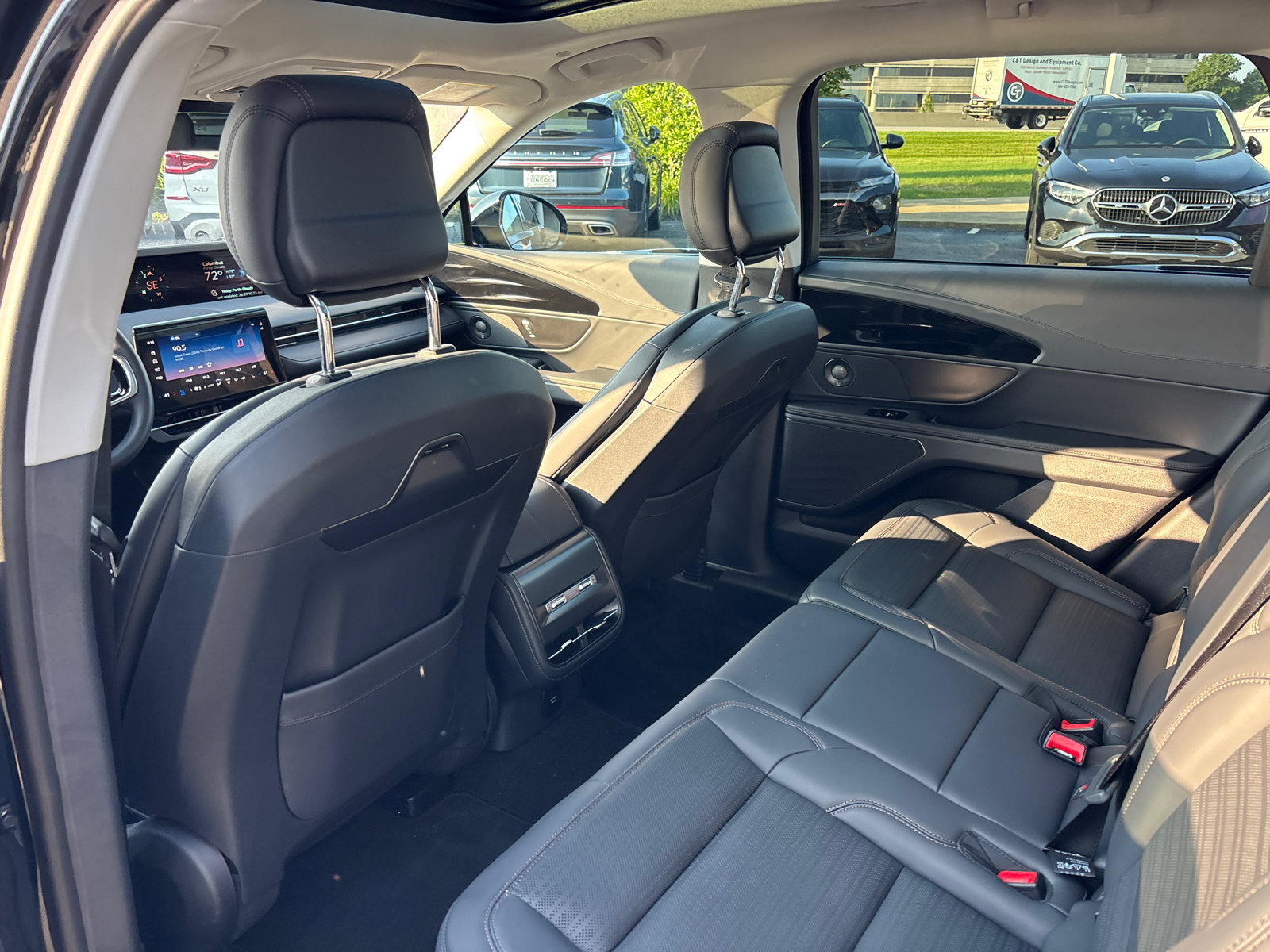 New 2026 Lincoln Nautilus Reserve AWD/4WD image 28