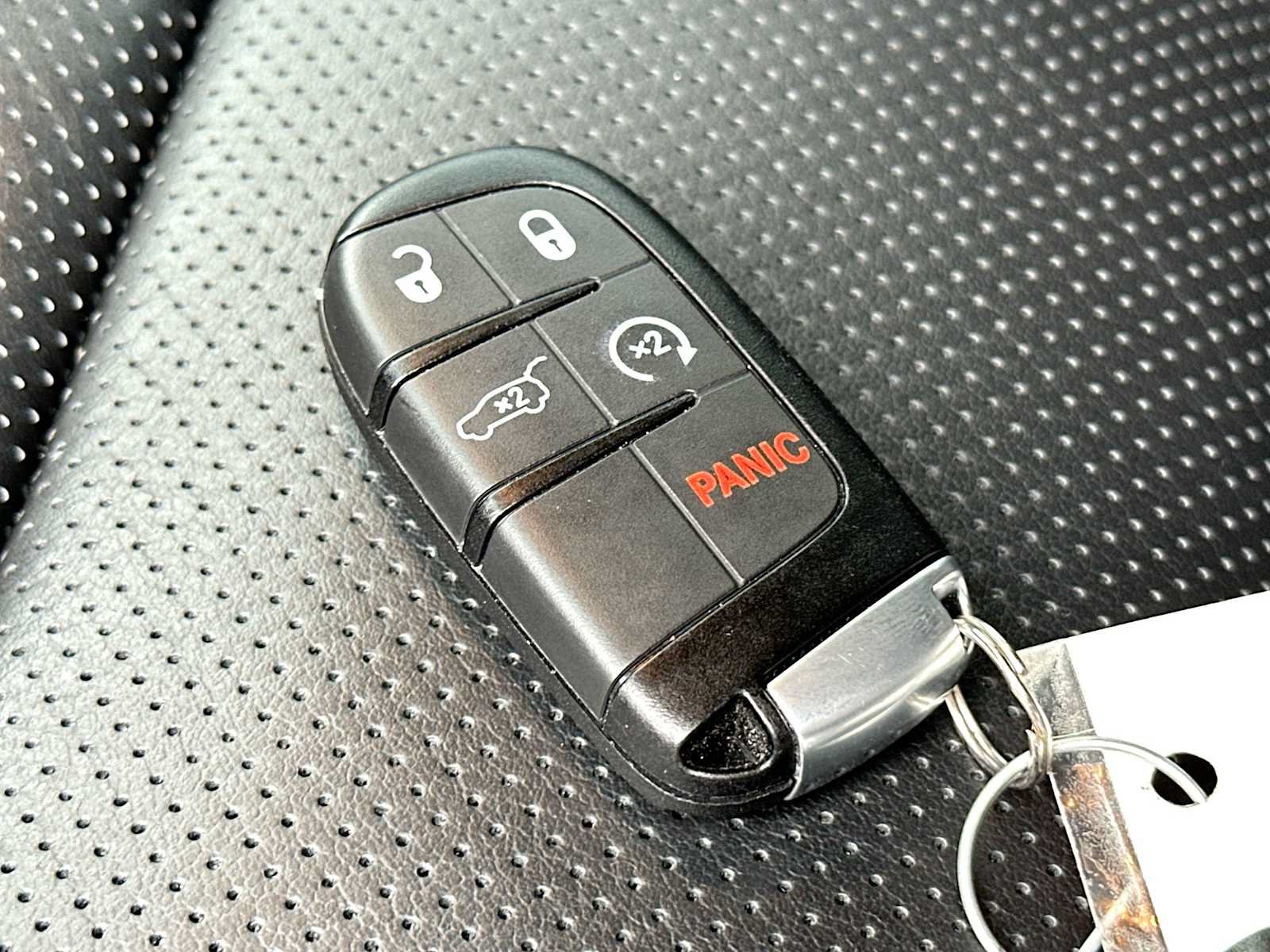 Used 2025 Dodge Durango R/T AWD/4WD image 29
