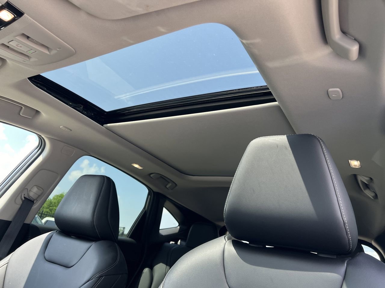 Certified 2025 Nissan Murano SL image 11