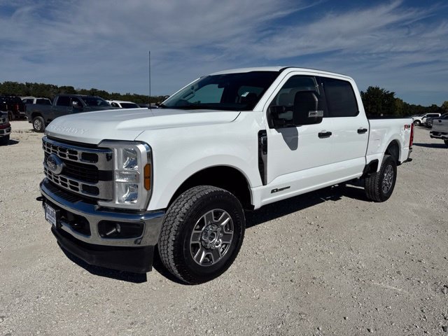 Used 2025 Ford F250 XLT w/ FX4 Off-Road Package AWD/4WD image 13