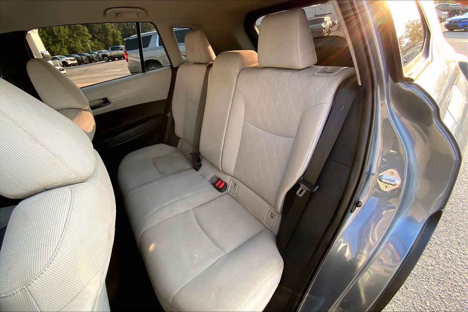 Used 2022 Toyota Corolla Cross L FWD image 20
