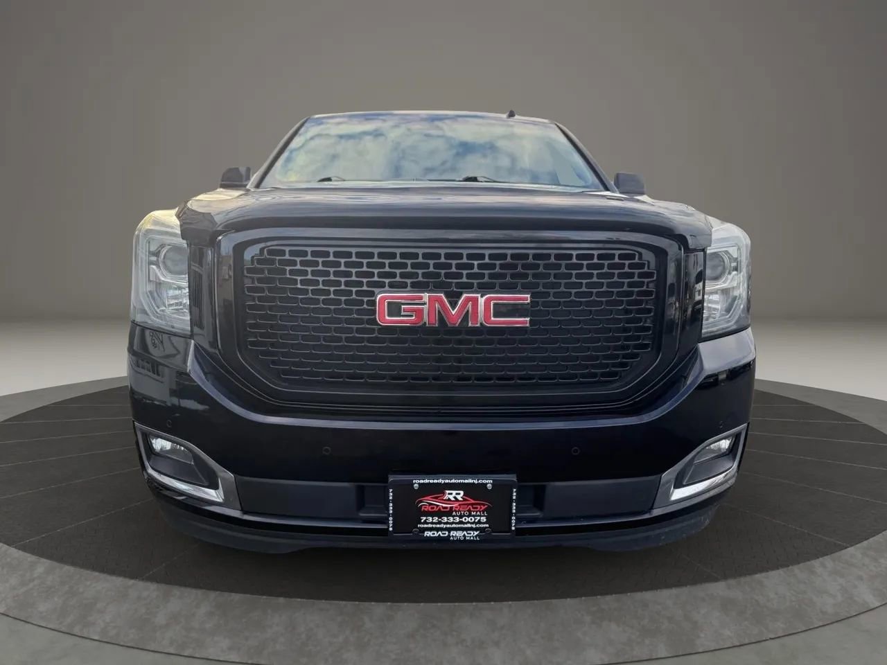 Used 2019 GMC Yukon Denali w/ Denali Ultimate Package image 3