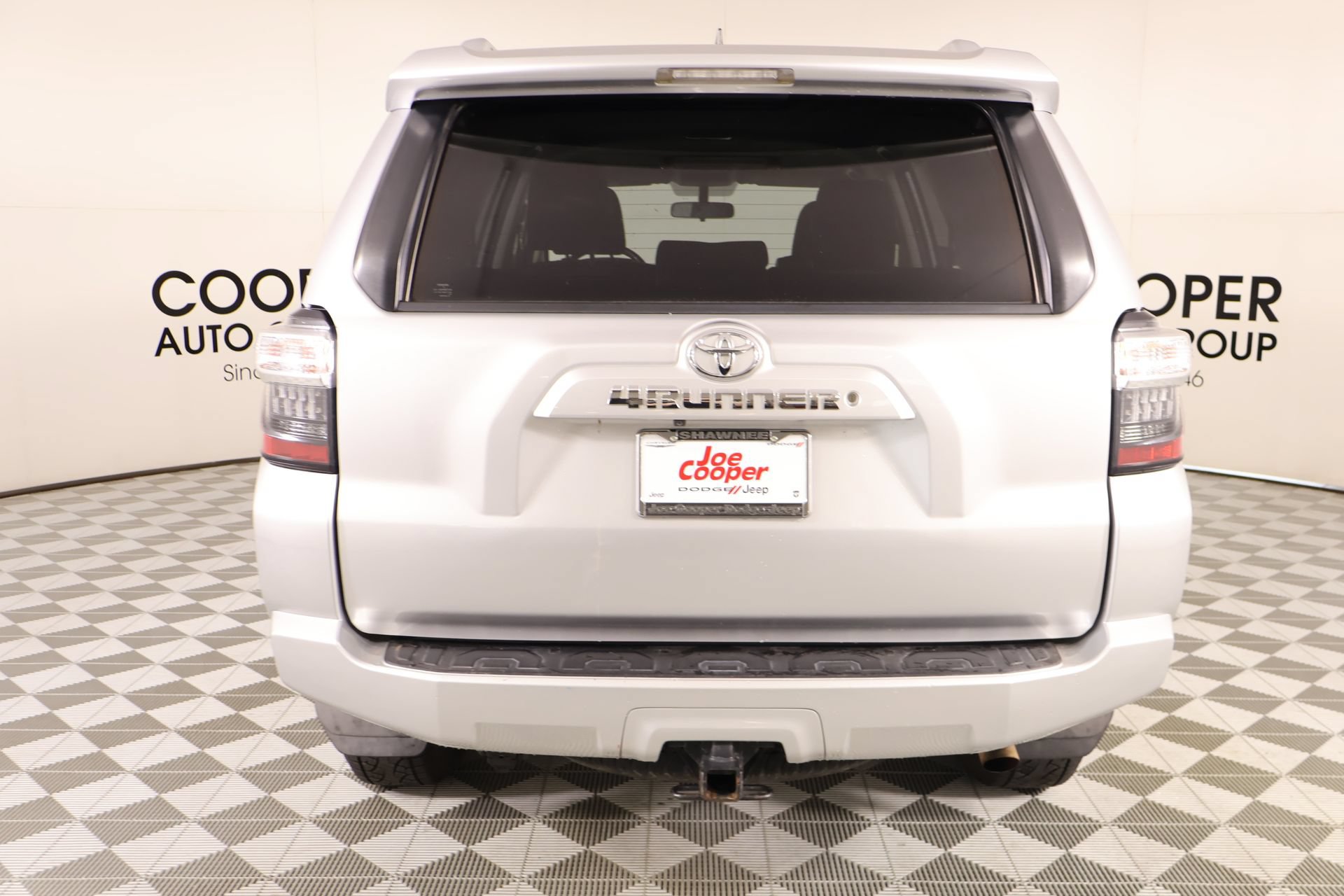 Used 2016 Toyota 4Runner SR5 AWD/4WD image 21