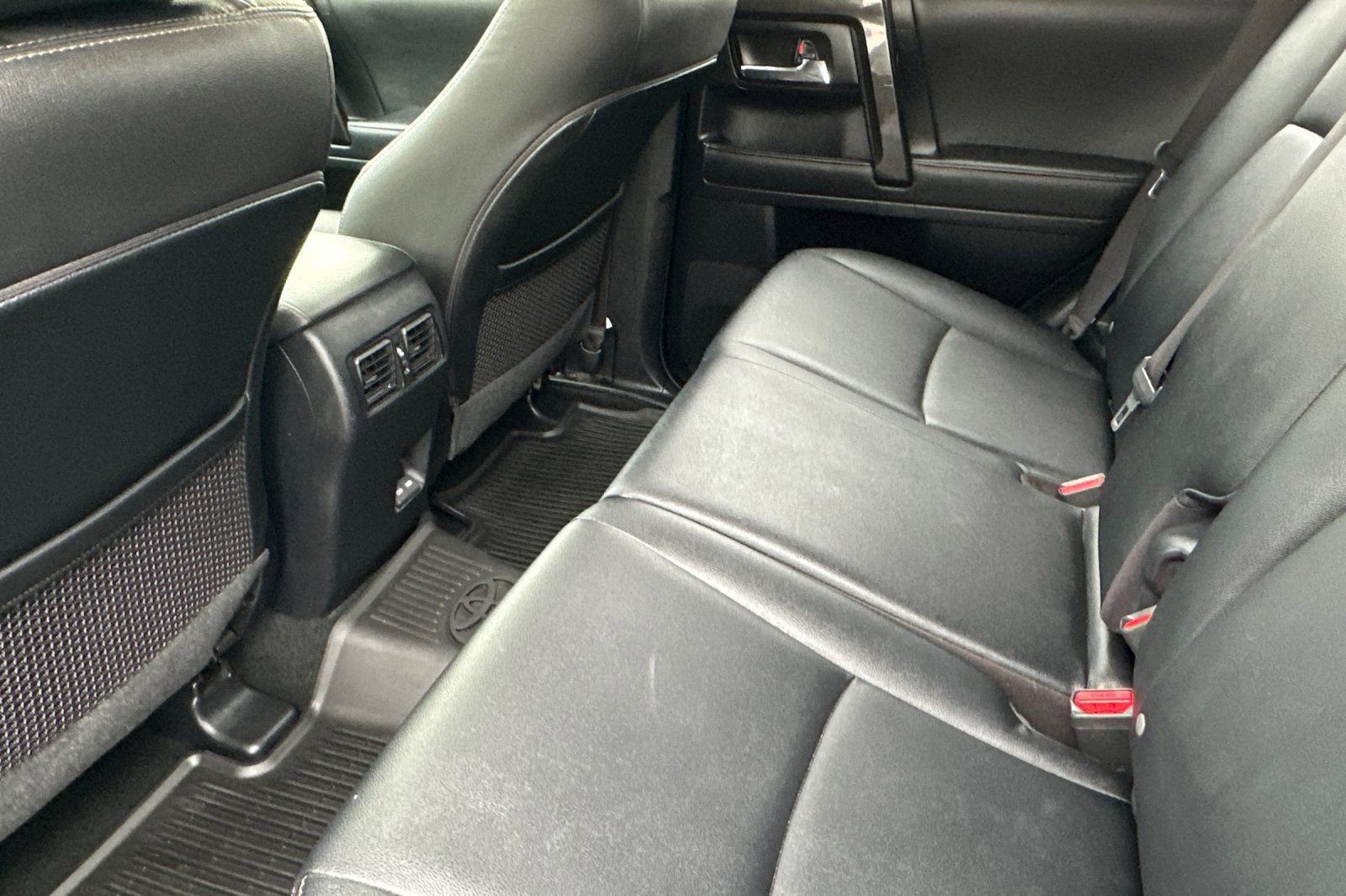 Used 2023 Toyota 4Runner 40th Anniversary SE image 13