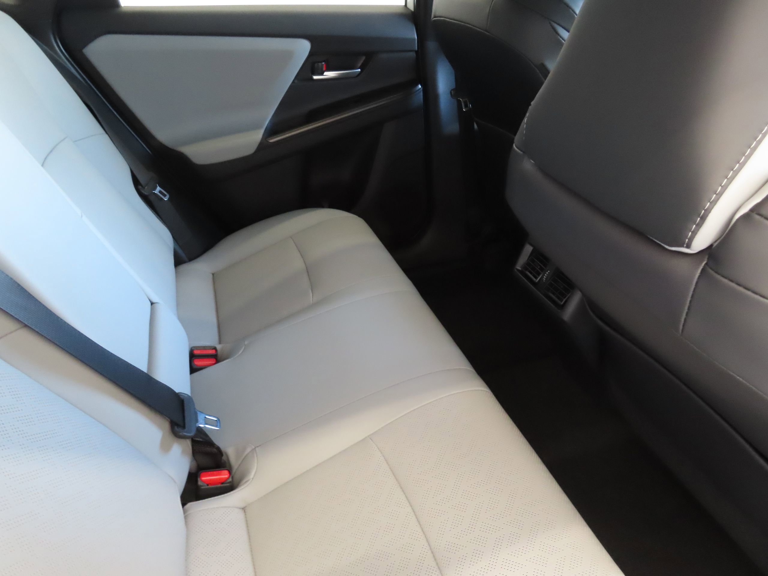 New 2026 Subaru Solterra Premium image 24