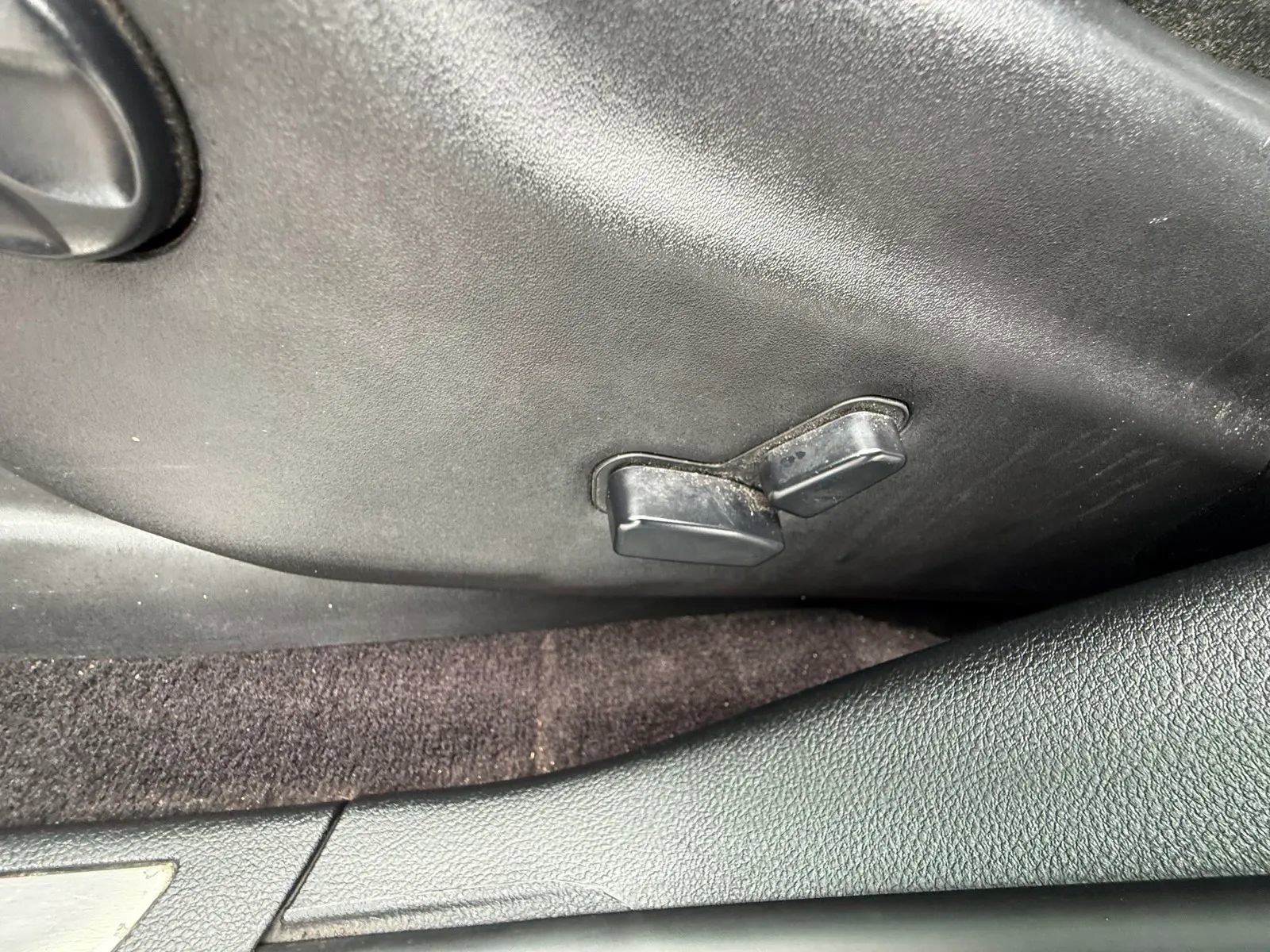 Used 2017 Jeep Grand Cherokee Overland image 18