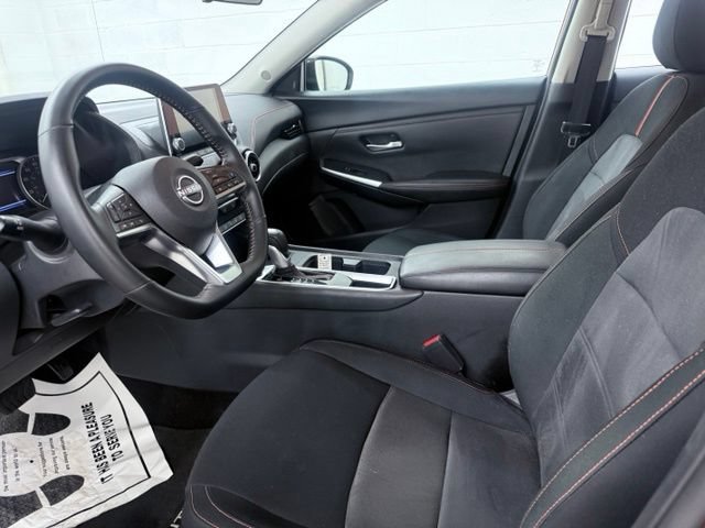 Used 2025 Nissan Sentra SR FWD image 16
