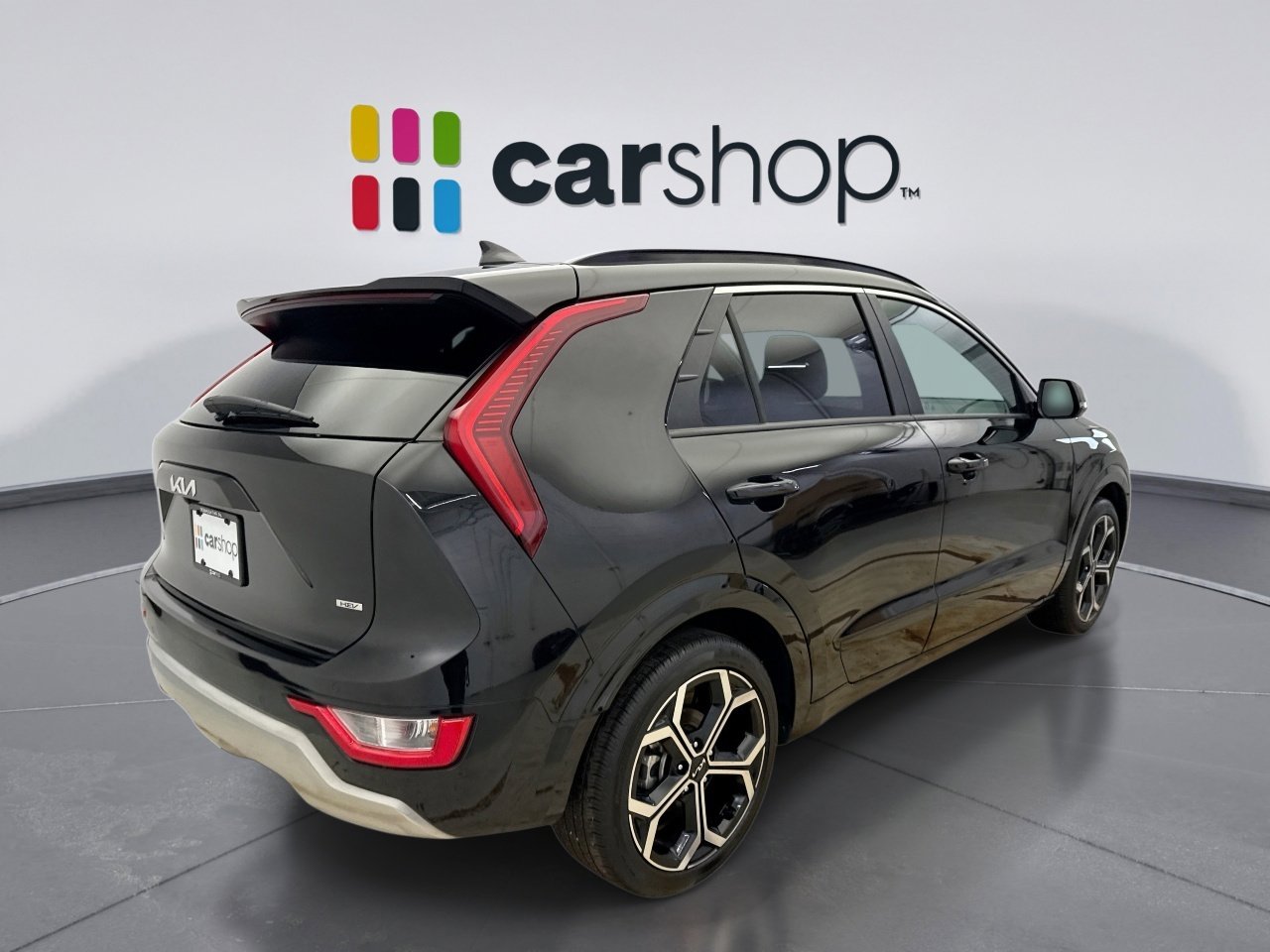 Used 2023 Kia Niro EX Touring FWD image 5
